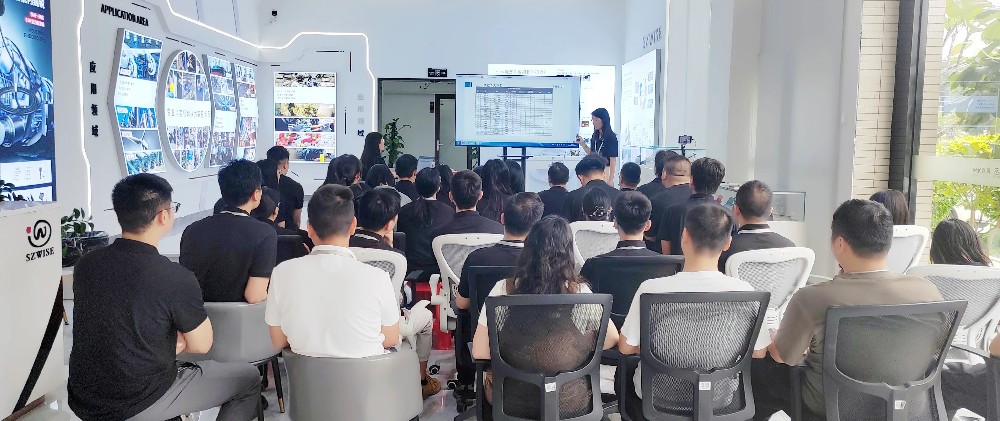 深圳微視隆重召開第三季度績效經(jīng)營分析會(huì)暨頒獎(jiǎng)典禮
